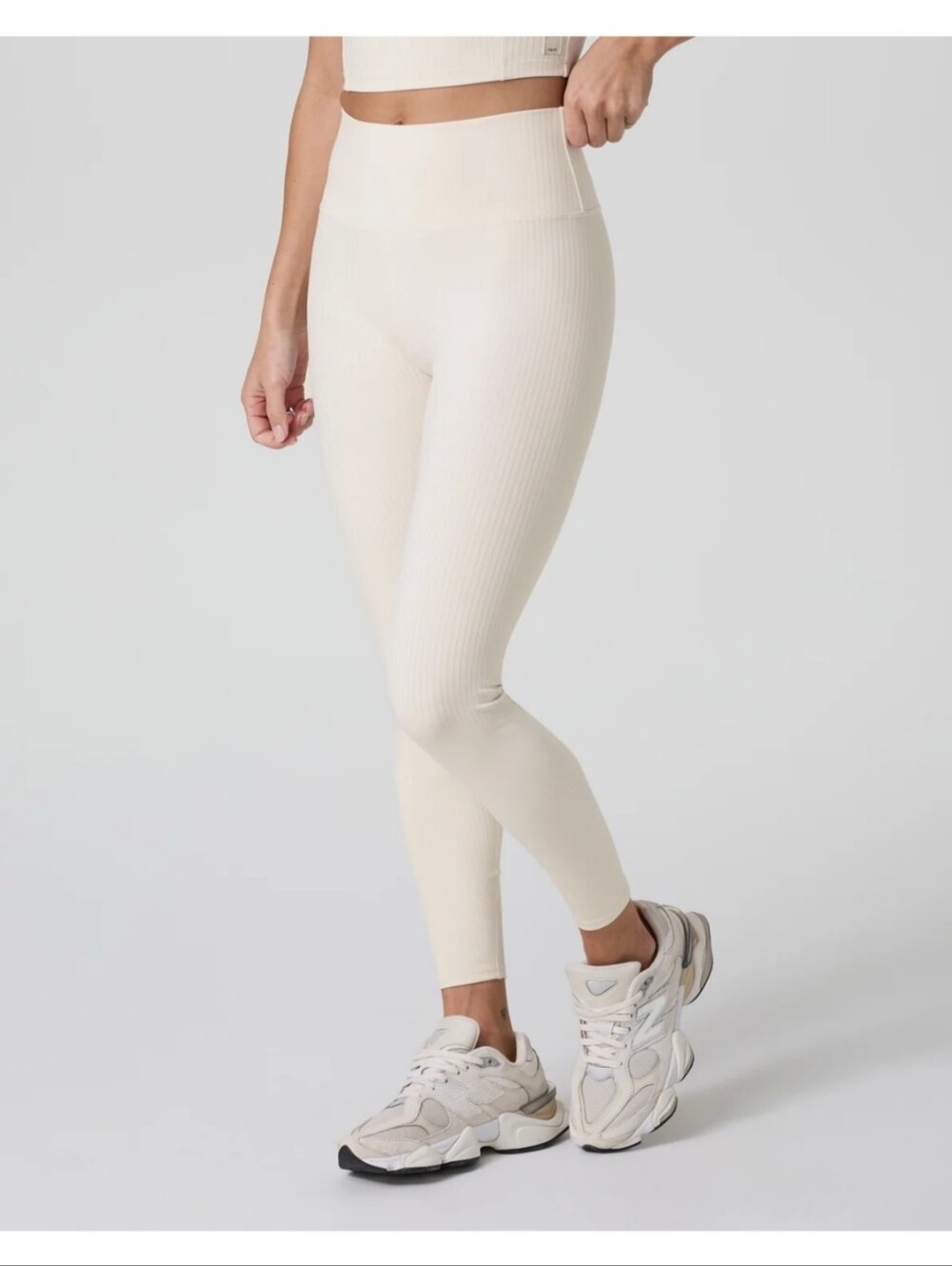 Vuori Inversion Rib Legging Marshmallow Size Large NWT - Picture 2 of 12